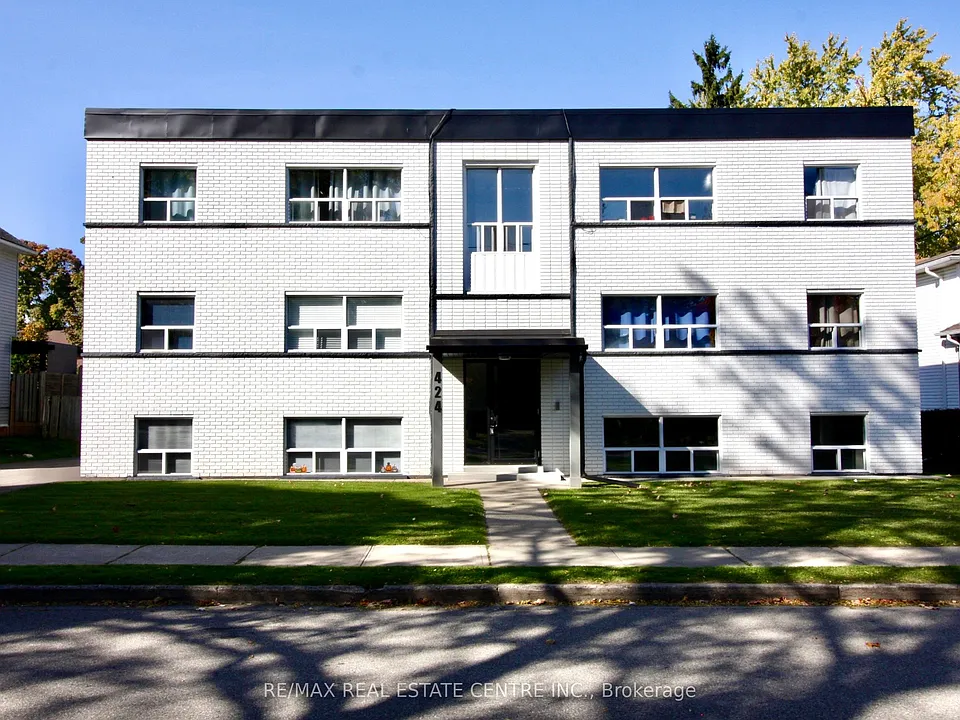 424 Argyle St S #6
