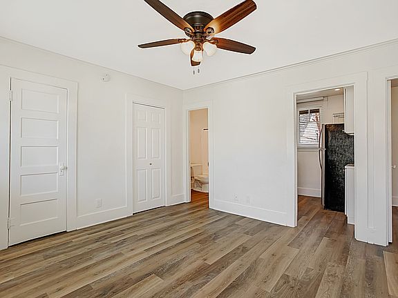 5th image of 1619 Bath St APT C