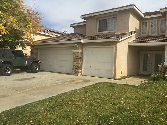 4th image of 40002 Vicker Way