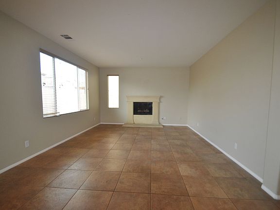 5th image of 15324 Garfield Dr