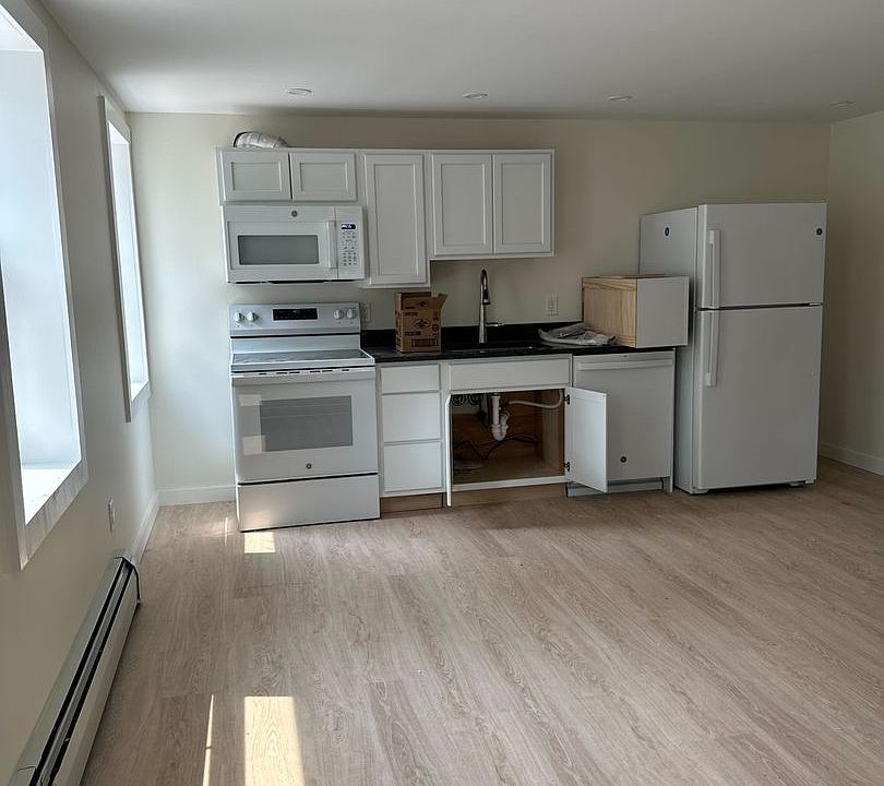 2nd image of 4 Chester Rd #1C