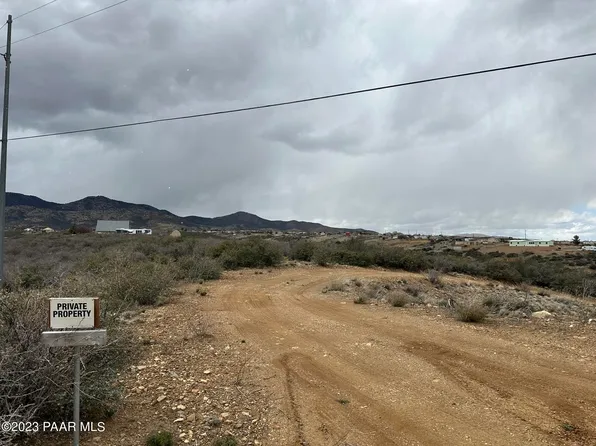 10950 E Rocky Hill Rd, Dewey, AZ 86327