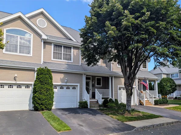 128 Blair Road #128, East Setauket, NY 11733