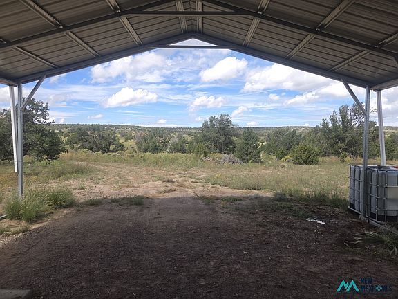 5th image of 19 Equestrian Ln #6