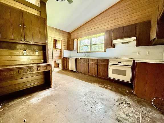 4th image of 4315 County Road 239