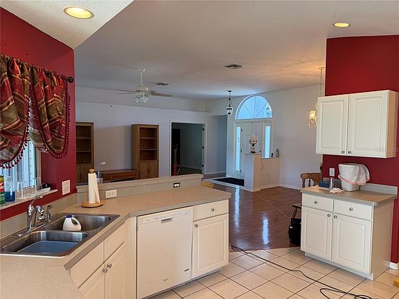 3rd image of 546 TROUT LANE