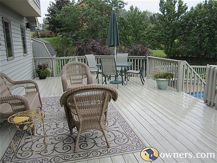 2 tiered deck