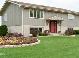 13314 Woodland Dr, Homer Glen, IL 60491