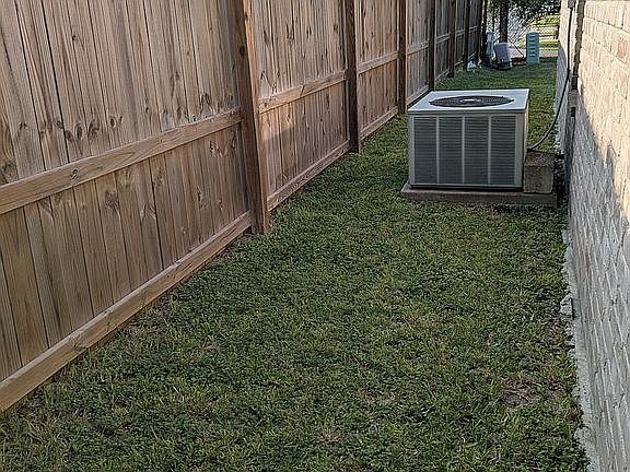 2nd image of 3320 Los Arcos Cir