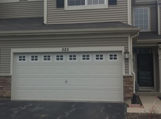 525 S Jade Ln, Round Lake, IL 60073