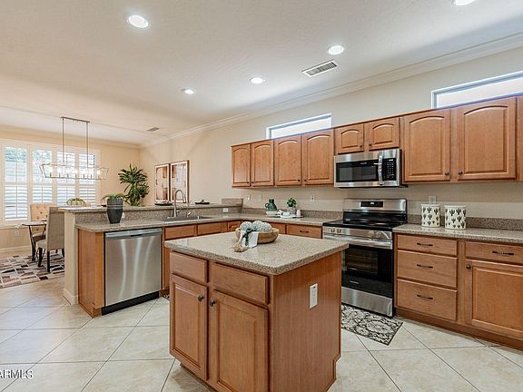 5th image of 18458 N RED MOUNTAIN Way