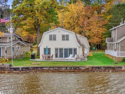 140 Forest Lawn Dr, Cadillac, MI, 49601