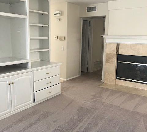 3rd image of 438 Pesaro St