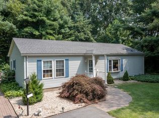 12 Old Forge Rd, Westbrook, CT 06498