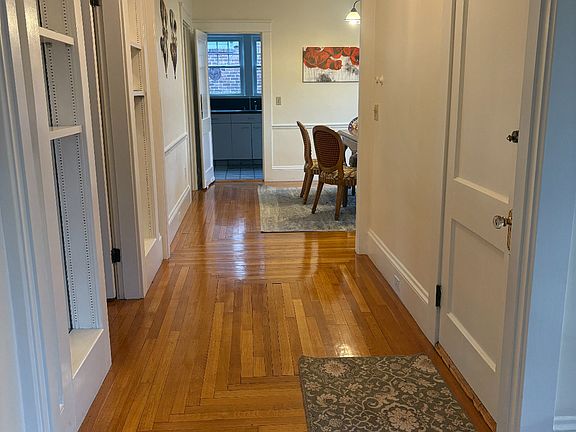 4th image of 294 Butler Ave Fl 1ST