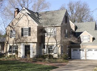 6442 Sagamore Rd, Mission Hills, KS 66208