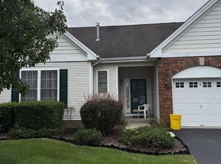 5 Goldfinch Dr, Hamilton, NJ 08690