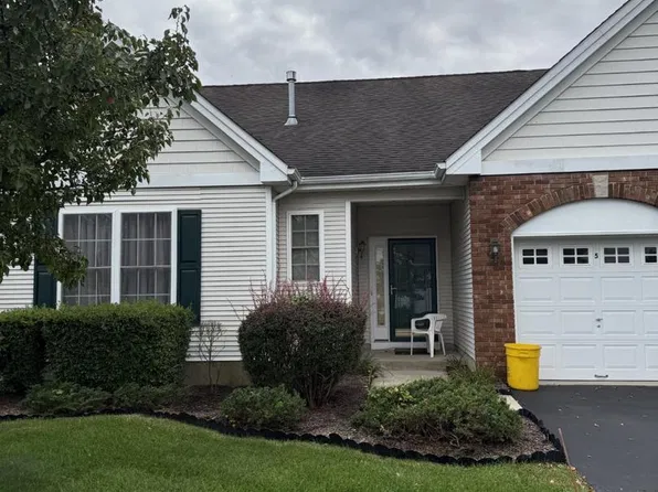 5 Goldfinch Dr, Hamilton, NJ 08690