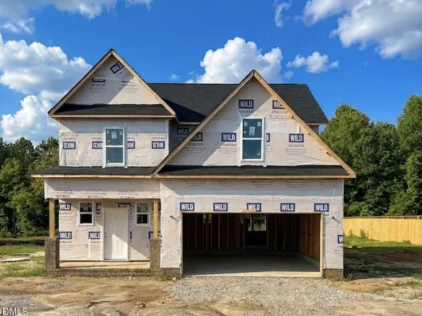 648 Springtooth Dr, Zebulon, NC 27597