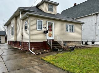 51 E Milnor Ave, Lackawanna, NY 14218