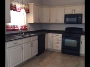 311 Woodcrest Dr, Coraopolis, PA