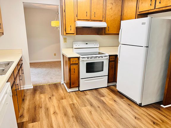 Eat in Kitchen