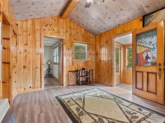5th image of 156 Minnow Brook Ln