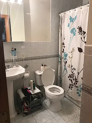 Rented by Blana LLC | media 13