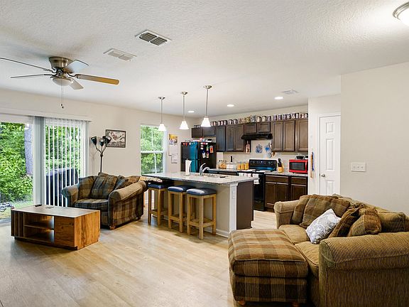 3rd image of 8523 Cheryl Ann Ln