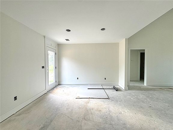 4th image of 250 Lee Road 2166