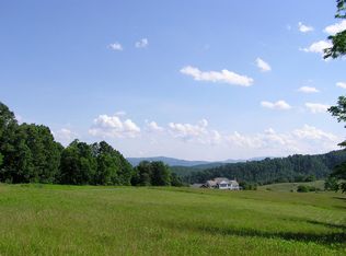 5 Longview Meadow Dr, Buena Vista, VA 24416