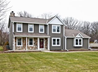 N6W31414 Alberta Dr, Delafield, WI 53018