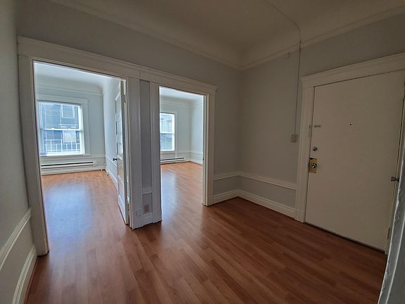 3rd image of 400 Pierce St