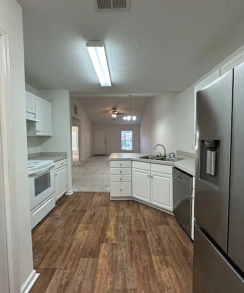 2000 Water Oak Dr #4-B — Photo 5
