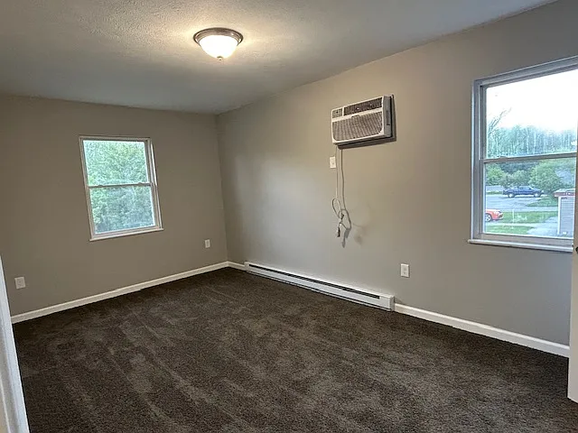 1401 Brooke Park Dr — Photo 8