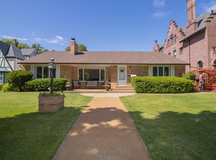 1353 Summit Ave, Saint Paul, MN 55105