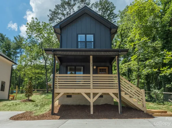 25 Eastview Cir, Asheville, NC 28806