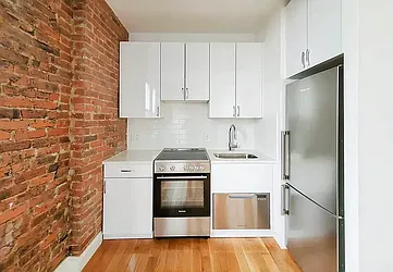 Rented by Brighton Management