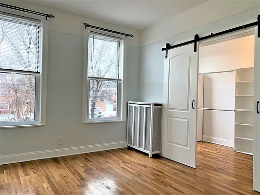 Rented by RealTegrity NY LLC | media 13