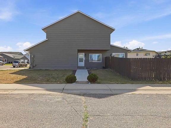 2nd image of 946 Fulton St