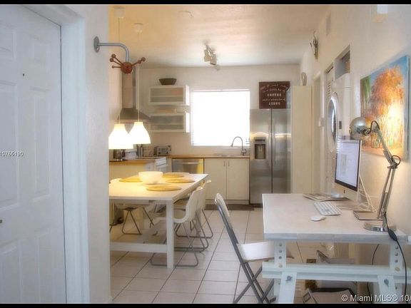 3rd image of 2020 Taylor St APT 6C