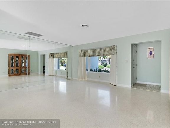 5th image of 4730 NE 28th Ave