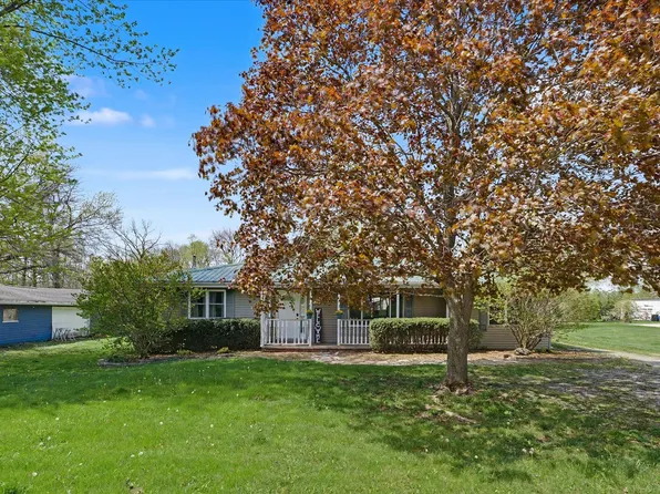 628 Courtland St, Saybrook, IL 61770