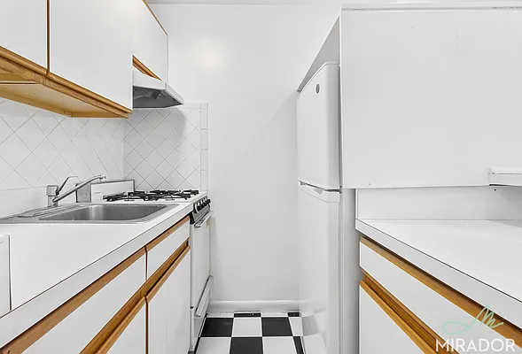 Rented by Mirador Real Estate | media 10