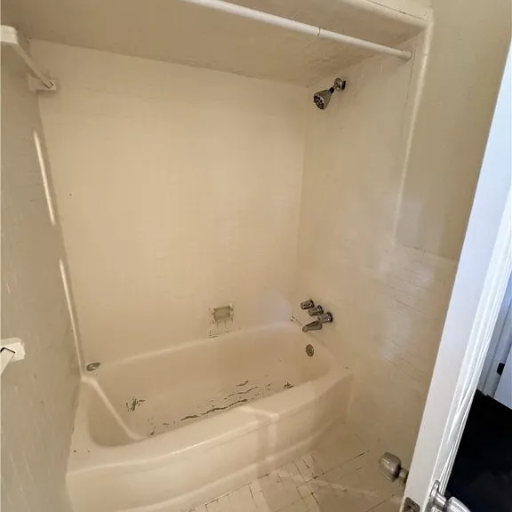 319 Windsor Rd — Photo 28
