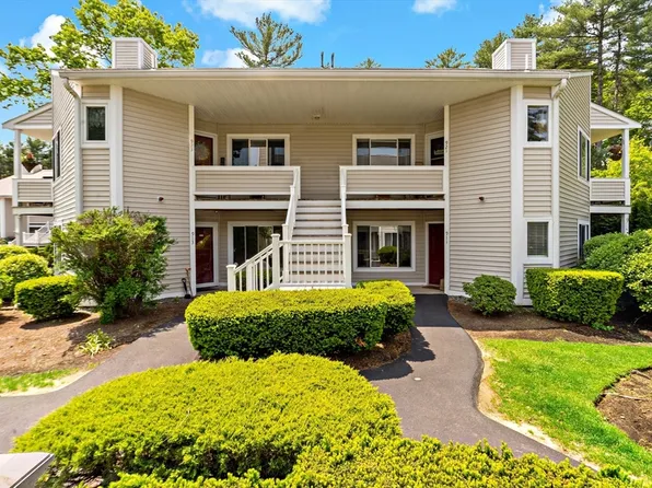 750 Whittenton St APT 921, Taunton, MA 02780