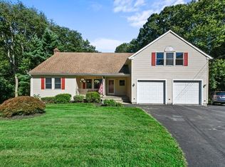 18 Barry Ave, Dudley, MA 01571