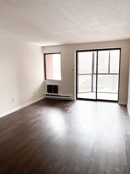 Kitchener Apartment for rent - 2 Bedrooms — photo 13