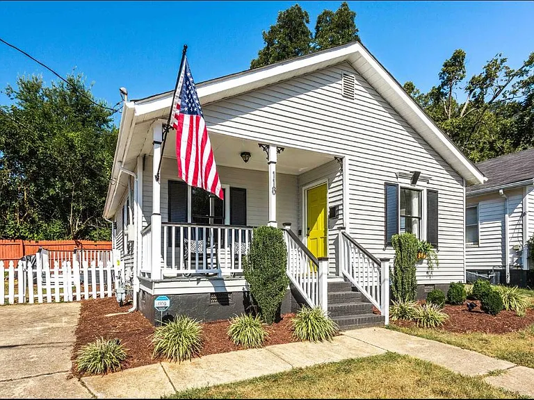118 Haywood St — Photo 27