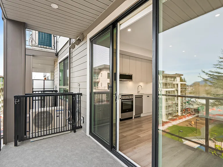 45511 Campus Dr — Photo 34